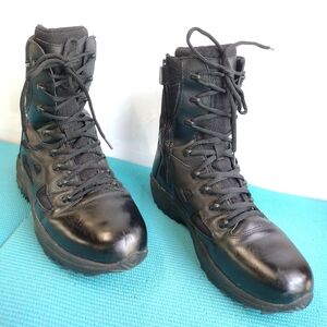 Reebok Rapid Response RB8875 Men's Leather Work 8" Boots Side Zipper 9M